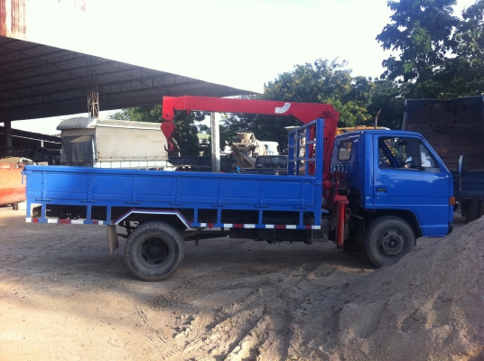 Isuzu NKR 110 เทรน Unic 2 ชัก 3 ท่อน ยางใหม่ 6 เส้น สภาพพร้อมใช้