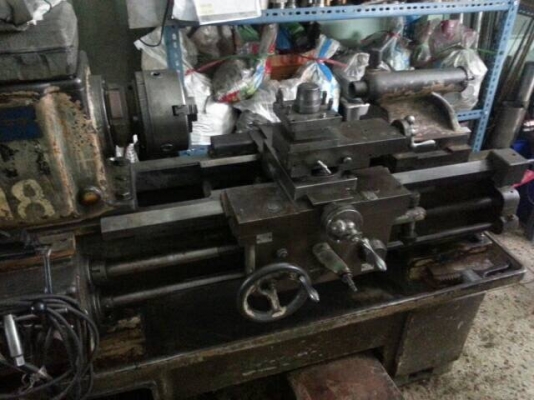 ขายเครื่องกลึง4ฟุต2เพลาใต้หวันราคาถูกครับไฟ220