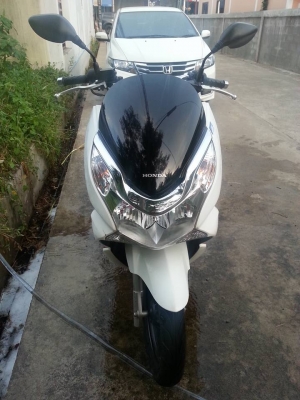 ขาย-แลกบึ๊กไบท์ HONDA PCX150 ปี56 บ้านๆวิ่ง9000กว่าโล สนใจติดต่อได้ครับ ขาย-แลกบึ๊กไบท์ HONDA PCX150 ปี56 บ้านๆวิ่ง9000กว่าโล สนใจติดต่อได้ครับ