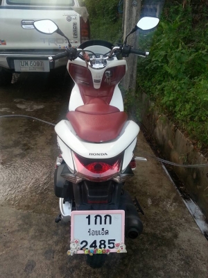 ขาย-แลกบึ๊กไบท์ HONDA PCX150 ปี56 บ้านๆวิ่ง9000กว่าโล สนใจติดต่อได้ครับ ขาย-แลกบึ๊กไบท์ HONDA PCX150 ปี56 บ้านๆวิ่ง9000กว่าโล สนใจติดต่อได้ครับ