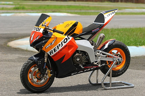 รับแต่ง MSX KSR  ให้เป็นตัว สปอร์ตใส่แฟริ่ง สนาม มีให้เลือก 3 แบบ