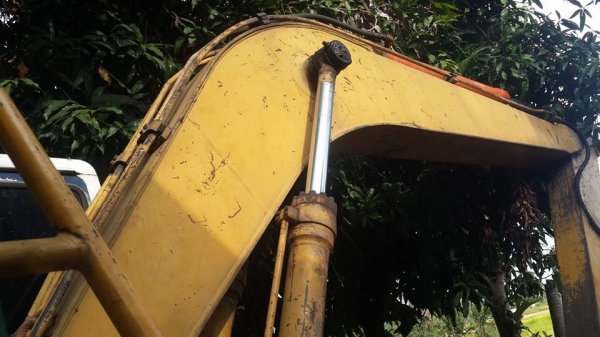 ขายรถแบ็คโค 120-5บูมเดิม เฟรมสวย เครื่องดี ไฟฟ้าตัด เอกสารใบซื้อขาย สภาพพร้อมลงทำงาน บุ้งกี๋2ชุด เอวดี ปั๊มแห้ง ขายรถแบ็คโค 120-5บูมเดิม เฟรมสวย เครื่องดี ไฟฟ้าตัด เอกสารใบซื้อขาย สภาพพร้อมลงทำงาน บุ้งกี๋2ชุด เอวดี ปั๊มแห้ง