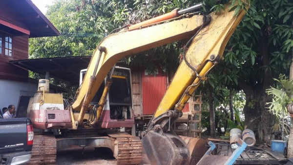 ขายรถแบ็คโค 120-5บูมเดิม เฟรมสวย เครื่องดี ไฟฟ้าตัด เอกสารใบซื้อขาย สภาพพร้อมลงทำงาน บุ้งกี๋2ชุด เอวดี ปั๊มแห้ง ขายรถแบ็คโค 120-5บูมเดิม เฟรมสวย เครื่องดี ไฟฟ้าตัด เอกสารใบซื้อขาย สภาพพร้อมลงทำงาน บุ้งกี๋2ชุด เอวดี ปั๊มแห้ง