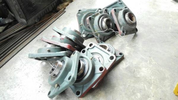 *** เหลือ 6 ตัว *** ตุ๊กตาหน้าแปลน NTN JAPAN ของใหม่ ไม่เคยใช้งาน มี 10 ตัว. *** เหลือ 6 ตัว *** ตุ๊กตาหน้าแปลน NTN JAPAN ของใหม่ ไม่เคยใช้งาน มี 10 ตัว.