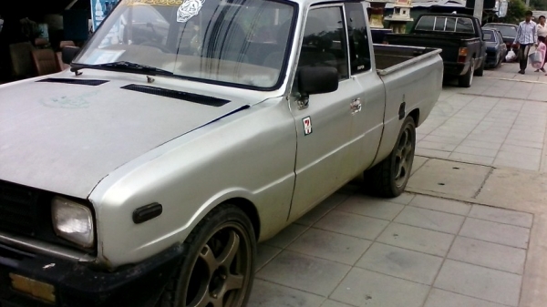 ขายมาสด้าแฟมิเลีย