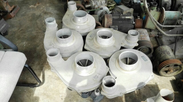 ** เหลือ 1 ตัว ** โบวเวอร์เสื้ออลูมิเนียม EMCO ขนาด 1/2 HP. 2880 RPM.220V. 2 สายไฟบ้าน รอบจัดลมแรง สภาพใหม่ พร้อมใช้งาน!!