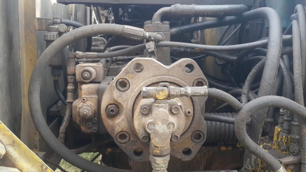 ขายรถขุดโกเบโก้ มาร์คทรี200 เฟรมสวย ช่วงล่างดี เครื่องเดิมปั๊มK3V ใช้งานปกติ ขายรถขุดโกเบโก้ มาร์คทรี200 เฟรมสวย ช่วงล่างดี เครื่องเดิมปั๊มK3V ใช้งานปกติ