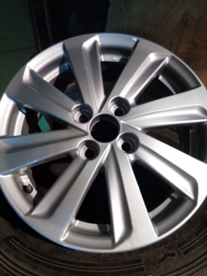 ขายล้อแม็กยาริสขอบ15พร้อมยางมี1วง