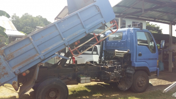 ขายหกล้อดั้มพ์ ISUZU-NRR32H-6HE1-195HP แอร์ เพาเวอร์ ทิฟฟี่ ดั้มสามมิตร ช่วงล่างใหญ่ สภาพเดิมสวยพร้อมใช้