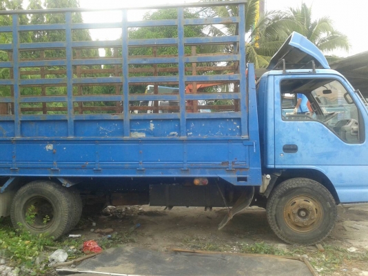 หกล้อ อีซูชุ NPR120ปี40 ช่วงยาว4.30ม หัวบางเดิมพร้อมใช้ ทะเบียนพร้อมโอน หกล้อ อีซูชุ NPR120ปี40 ช่วงยาว4.30ม หัวบางเดิมพร้อมใช้ ทะเบียนพร้อมโอน