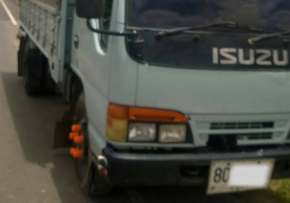 6ล้อ NKR-110 หัวการ์ตูน ห้างแท้ปี39 เดิมๆ **ขาย ISUZU NKR-110 6ล้อหัวการ์ตูน รถห้างแท้ สภาพเดิมๆ พร้อมใช้งาน ราคาเบาๆ ISUZU NKR58LX5 T 4BE1-110HP ฝาดำเกียร์สั้น หัวการ์ตูน ห้างแท้ ปี39 เครื่องเดิม เกียร์เดิม เครื่องแห้ง แน่นดี แรงดี