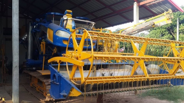 ขายรถเกี่ยวข้าวไอ้หนุ่มไวไฟ เครื่องอีซูซุ210โบ ตัวเดิน12 สภาพเช็คพร้อมลงงาน เครื่องดี ปั๊มแห้ง เอกสารอินวอยซ์