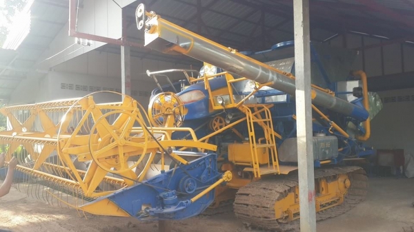 ขายรถเกี่ยวข้าวไอ้หนุ่มไวไฟ เครื่องอีซูซุ210โบ ตัวเดิน12 สภาพเช็คพร้อมลงงาน เครื่องดี ปั๊มแห้ง เอกสารอินวอยซ์ ขายรถเกี่ยวข้าวไอ้หนุ่มไวไฟ เครื่องอีซูซุ210โบ ตัวเดิน12 สภาพเช็คพร้อมลงงาน เครื่องดี ปั๊มแห้ง เอกสารอินวอยซ์