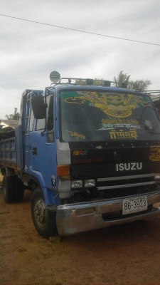 ขาย ISUZU 195 6 ล้อดัมพ์ 5 คิว