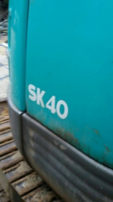ขายรถแบคโฮ KOBELCO SK40 มีเก๋งพร้อม ราคา 390000