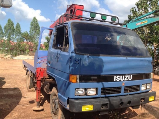 ขายNPRพร้อมเครน 240,000 สนใจโทร0895770265