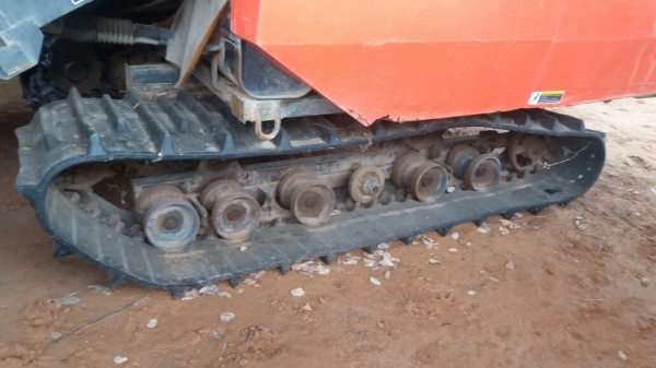 ขายรถเกี่ยวคูโบต้า95 อุ้มปี55ครับ ขายรถเกี่ยวคูโบต้า95 อุ้มปี55ครับ