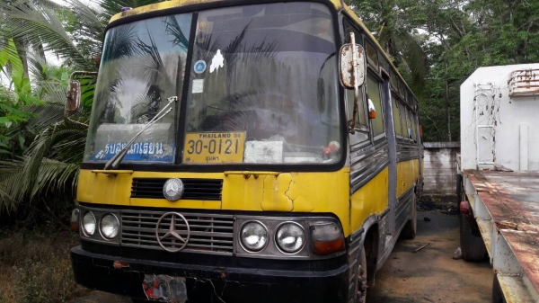 ขายรถมินิบัส HINO KM310 เครื่อง EH700 168 แรงม้า ยาว 5 เมตร ราคา 120000