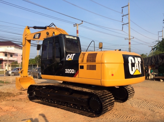 ขายรถแบคโฮ  CAT   320 C  JAPAN  เอกสารใบแจ้งจำหน่ายรถสวยพร้อมใช้ราคา 1,390,000 090-772-3710 090-772-3708