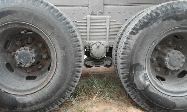 ขายรถสิบล้อดั้ม HINO  FM  176  เครื่อง HO7C โบ หังบางภวยในเก๋งสวย ยางดี คัชซีสวย มีประกันชั้น 1  อีก 9 เดือนรถสวยจัด ราคา595,000 090-772-3710 090-772-3708