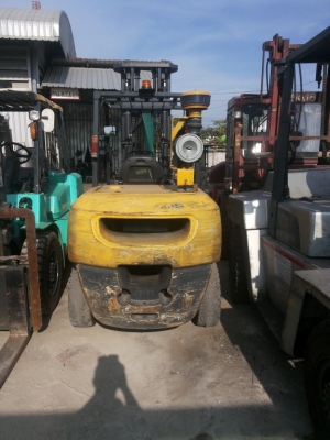 ขายรถ komatsu ขนาด 5 ตัน รุ่น8 ดีเซล  เกียร์ ออโต้