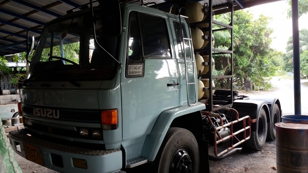 หัวลาก240นางฟ้าแท้ มี3คัน หัวลาก240นางฟ้าแท้ มี3คัน