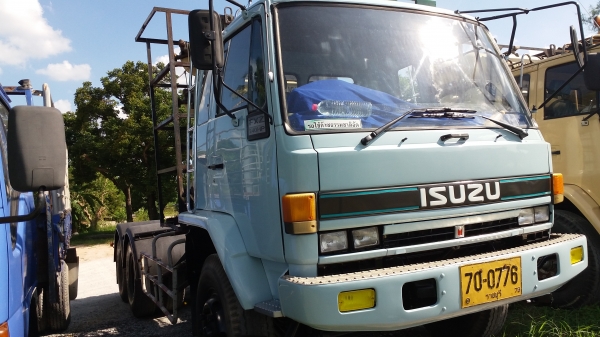 หัวลาก240นางฟ้าแท้  มี3คัน