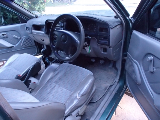 เจ้าของขายเอง ISUZU ดราก้อน 2.5 ปี 43 เครื่องดีแน่นไม่มีไอแอร์ฉ่ำสอาด พาวเวอร์ไลย์เนอ ต่อลองได้ครับ