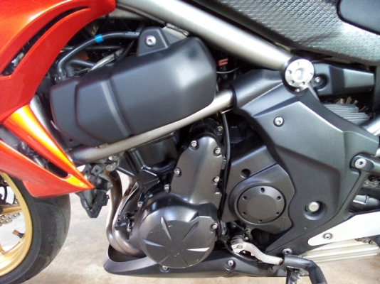 ขาย ER6N 650ปี 2009 ทะเบียนแท้ รถสวยสภาพดีมากๆ พร้อมใช้งาน 137000 ต่อรองได้