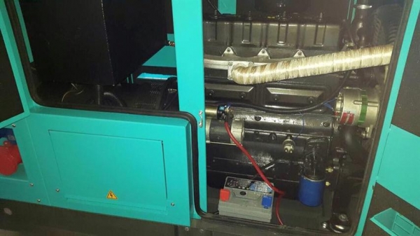 เครื่องปั่นไฟ40kva