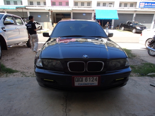 รถบ้านเจ้าของขายเอง BMW 318i E 46 เครื่อง 1.8 แน่นนิ่มดีมากสวยสอาดไม่เคยติดแก็สพร้อมขับ