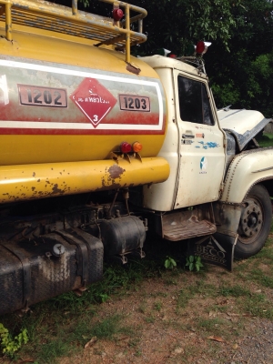 ขายรถบรรทุกน้ำ 10ล้อ ISUZU หัวยาว เครื่องยนตร์ISZU170แรง เพลาเดียว มีปั้มลม พวงมาลัยเพาเวอร์ แอร์เย็นเจี๊ยบ ช่วงล่างดี โสลว์กลางเบรคชิฟฟี่