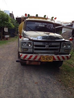 ขายรถบรรทุกน้ำ 10ล้อ ISUZU หัวยาว เครื่องยนตร์ISZU170แรง เพลาเดียว มีปั้มลม พวงมาลัยเพาเวอร์ แอร์เย็นเจี๊ยบ ช่วงล่างดี โสลว์กลางเบรคชิฟฟี่