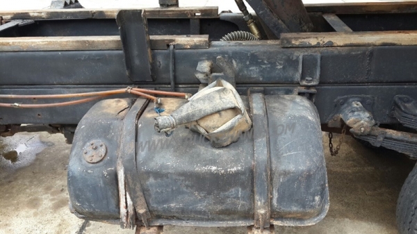 รถบรรทุก 6 ล้อดัมพ์ HINO  KM777  เครื่อง 117 แรงม้า  ปีจดทะเบียน 2530