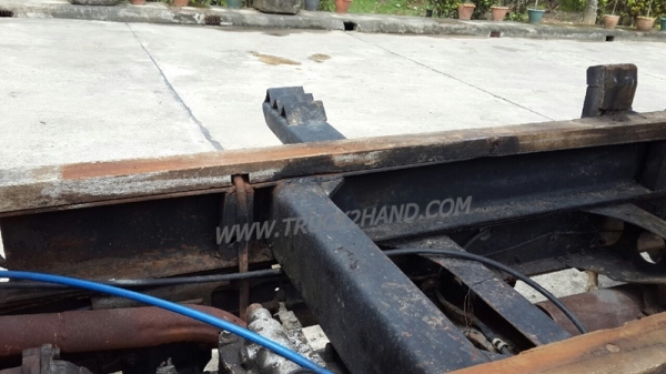 รถบรรทุก 6 ล้อดัมพ์ HINO  KM777  เครื่อง 117 แรงม้า  ปีจดทะเบียน 2530