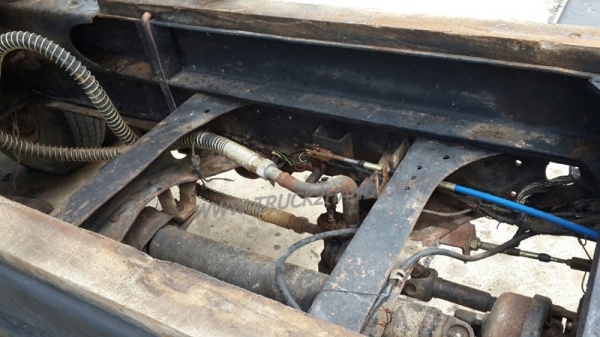 รถบรรทุก 6 ล้อดัมพ์ HINO  KM777  เครื่อง 117 แรงม้า  ปีจดทะเบียน 2530