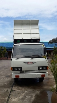 รถบรรทุก 6 ล้อดัมพ์ HINO  KM777  เครื่อง 117 แรงม้า  ปีจดทะเบียน 2530