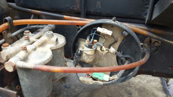 รถบรรทุก 6 ล้อดัมพ์ HINO  KM777  เครื่อง 117 แรงม้า  ปีจดทะเบียน 2530