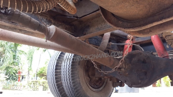 รถบรรทุก 6 ล้อดัมพ์ HINO  KM777  เครื่อง 117 แรงม้า  ปีจดทะเบียน 2530