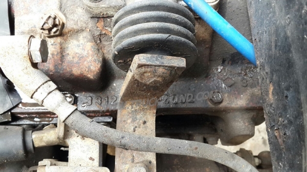 รถบรรทุก 6 ล้อดัมพ์ HINO  KM777  เครื่อง 117 แรงม้า  ปีจดทะเบียน 2530