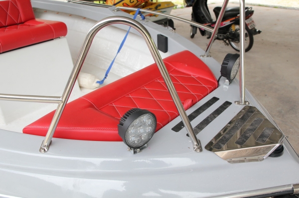 ขาย เรือ15.5ฟุต ป้อมกลางเครื่องยนต์yamaha50 2จังหวะพร้อมเทเลอร์