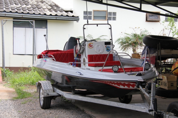 ขาย เรือ15.5ฟุต ป้อมกลางเครื่องยนต์yamaha50 2จังหวะพร้อมเทเลอร์