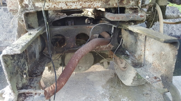 รถนิสสัน  10  ล้อ UD โม่ปูน CWM430 / 230 แรงม้า.    สนใจติดต่อ  081 - 6079515