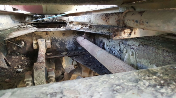 รถนิสสัน  10  ล้อ UD โม่ปูน CWM430 / 230 แรงม้า.    สนใจติดต่อ  081 - 6079515