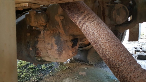 รถนิสสัน  10  ล้อ UD โม่ปูน CWM430 / 230 แรงม้า.    สนใจติดต่อ  081 - 6079515