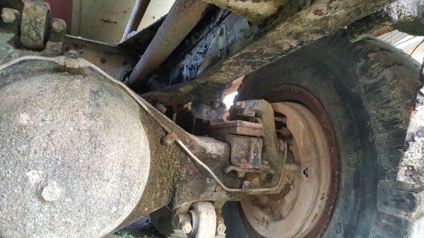 รถนิสสัน  10  ล้อ UD โม่ปูน CWM430 / 230 แรงม้า.    สนใจติดต่อ  081 - 6079515