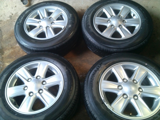 All new D Max ขอบ 16 สวยๆคับ พร้อมยางปี 12