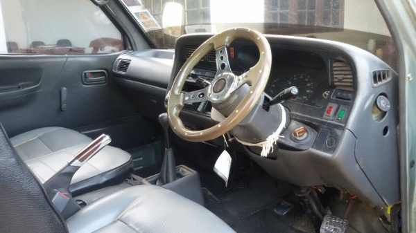 ขอบคุณ. เสี่ยใหญ่ใจถึง คุณวัตสกลครับ โอนมัดจำกลางอากาศเรียบร้อยครับTOYOTA ไฮเอช เครื่อง 2500 ปี 38 พร้อมใช้