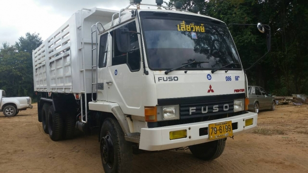 ขายสิบล้อ หลง TD ซีเรี่ยน 6000 กว่า  2 เพลาดรั้ม ยางดี 10 เส้น สภาพสวยพร้อมใช้งาน เอกสารพร้อมโอน  0811838154