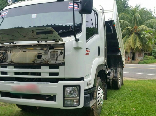 รถอีซูซุ 6 ล้อดั้ม FTR  240 แรงม้า. ปี 55. ( รถวิ่ง 27,xxx กม. )   สนใจติดต่อ   081 - 6079515